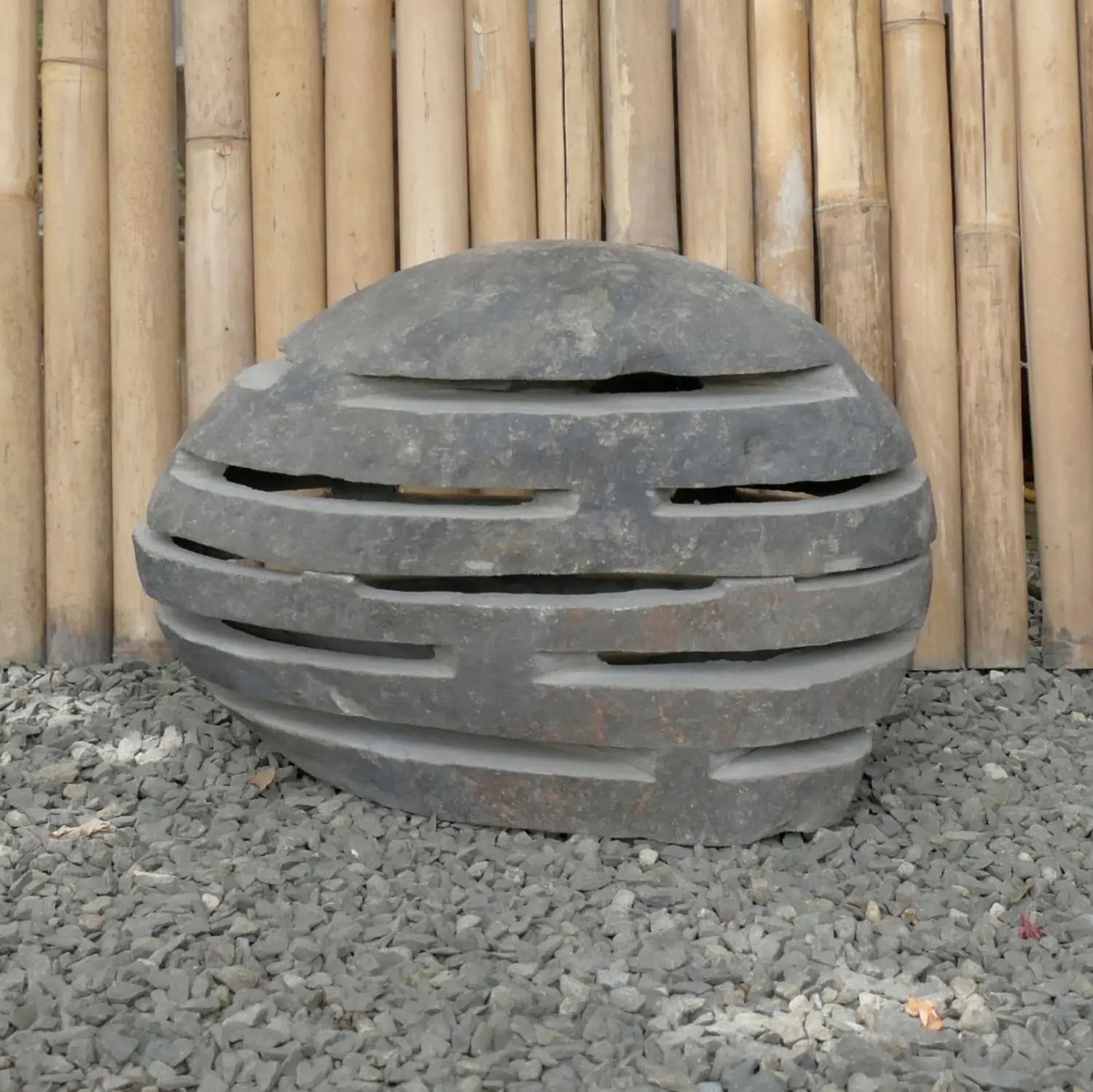  Product image 1 of the product “Garden latern Peanut, removable part, approx. 35cm height, natural stone (Riverstone), stonemasonry ”